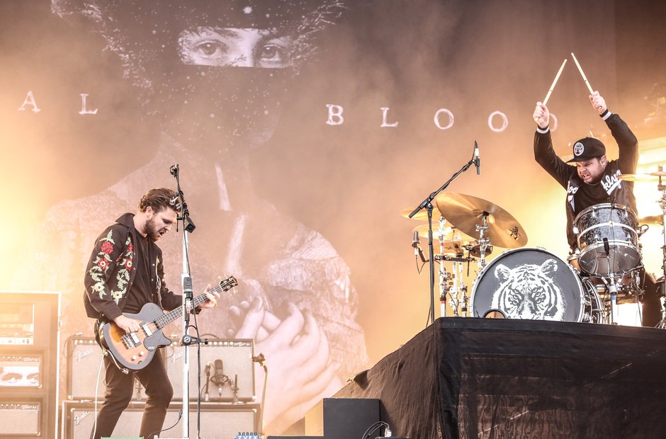 royal-blood-at-reading-festival-2015--1440959033-view-0