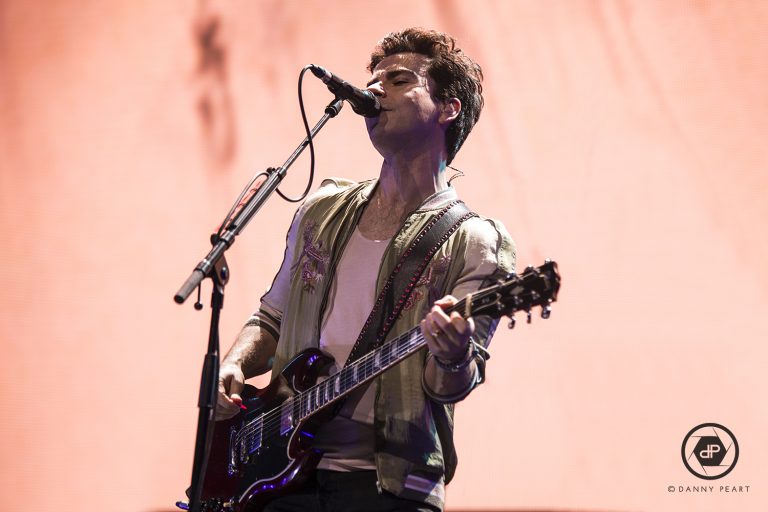 Stereophonics throw a masterful show at Leeds Arena