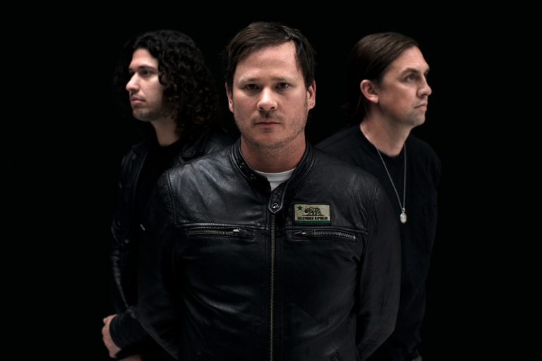 Angels & Airwaves release video for ‘Kiss & Tell’